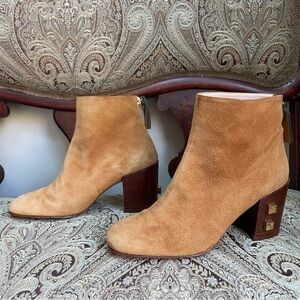 Stuart Weitzman Tan Suede Ankle Boots Studded Block Heel Retail $598 Size 7.5